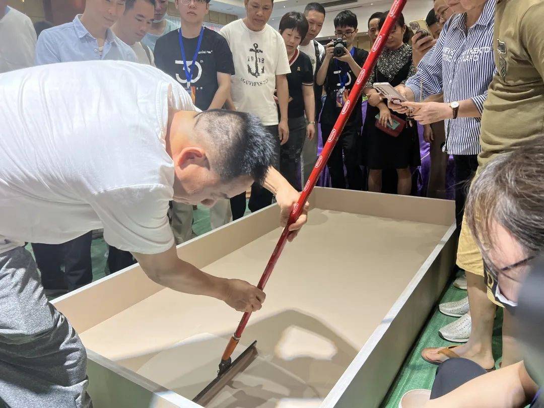 一場(chǎng)發(fā)布會(huì)，展開微水泥革命 | 2023萬(wàn)磊廣佛千人行完滿成功