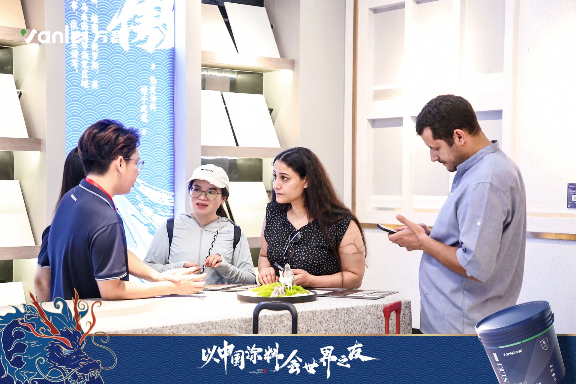 七年蟬聯(lián)展館人氣王！萬磊涂料，以中國涂料，會世界之友