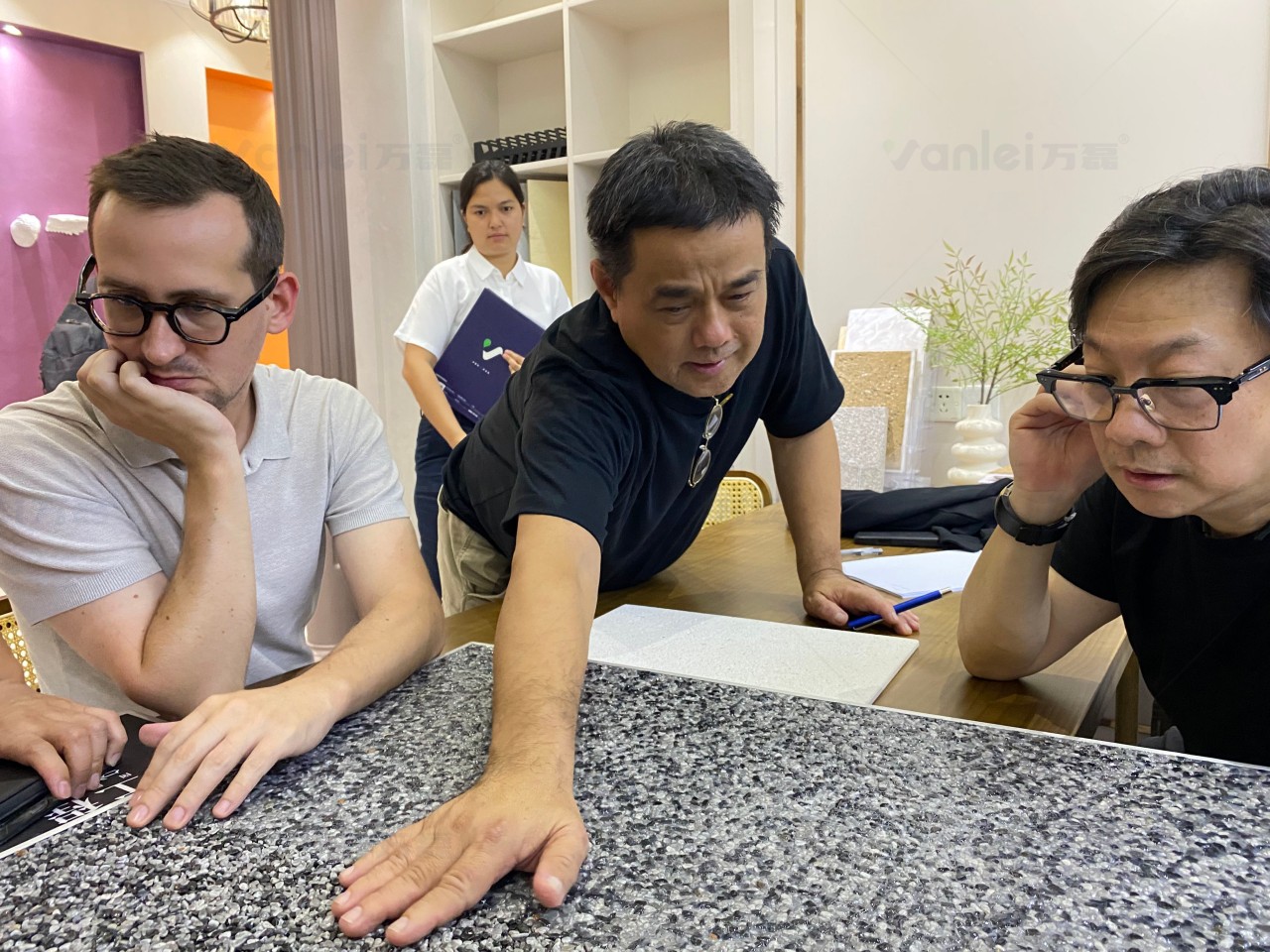 一個(gè)島，9位數(shù)的酒店項(xiàng)目，萬磊如何順利落地？